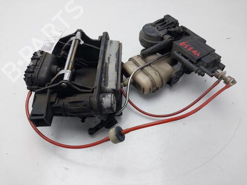 Tailgate lock MERCEDES-BENZ S-CLASS (W220, V220) S 320 CDI (220.025, 220.125) | BP32455667C101