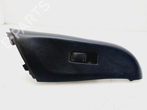 Used Right front window switch NISSAN ALMERA II (N16) 2.2 dCi (112 hp) 30628344