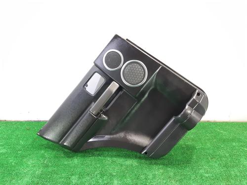 Garniture arrière gauche LAND ROVER DISCOVERY III (L319) 2.7 TD 4x4 | BP11491902C60 