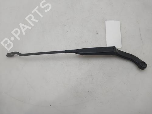Used Front windshield wiper arm Front windshield wiper arm SEAT TOLEDO I (1L2) 1.9 TDI (90 hp) 33301772 33301772