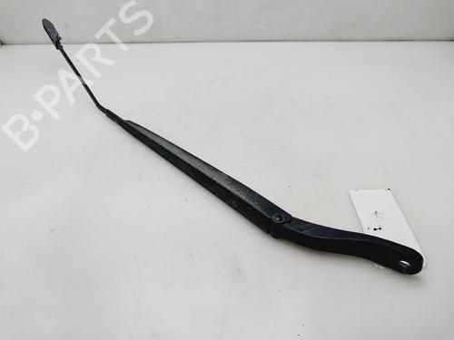 Used Front windshield wiper arm RENAULT MEGANE III Hatchback (BZ0/1_, B3_) 1.5 dCi (86 hp) 25913537