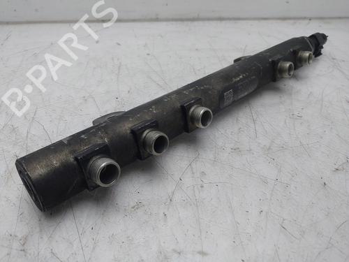 Used Injection rail Injection rail 37011073 37011073