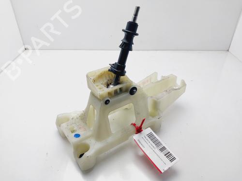 Used Gear lever Gear lever MITSUBISHI LANCER VIII Sportback (CX_A) 2.0 DI-D (CX8A) (140 hp) 32721484 32721484