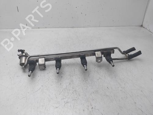 Rail D'Injecteurs AUDI A3 (8L1) 1.8 T (150 hp) 31878057