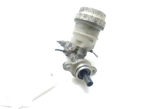 Brake master cylinder MITSUBISHI L200 / TRITON (KA_T, KB_T) 2.5 DI-D 4WD (KB4T) | BP25468744M77 