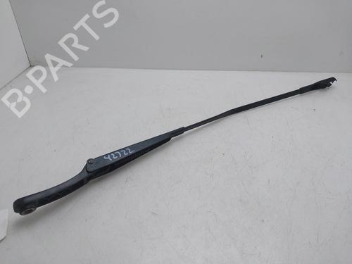 Used Front windshield wiper arm Front windshield wiper arm 37282590 37282590