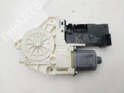 Right front window motor PEUGEOT 407 (6D_) 2.0 (6DRFNB, 6DRFNE) | BP28837447E20