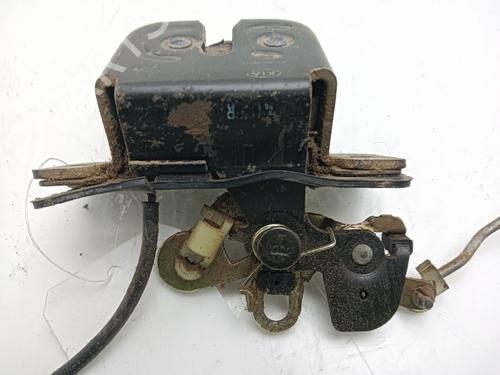 Tailgate lock KIA SORENTO I (JC) 2.5 CRDi 4WD | BP22224351C101 