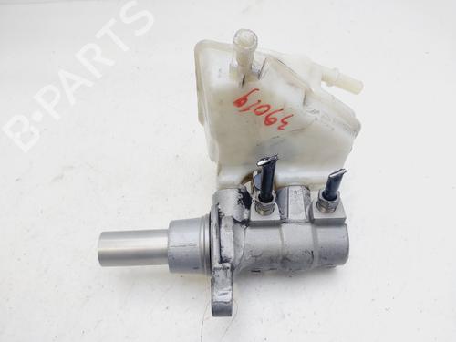 Used Brake master cylinder PEUGEOT 308 II (LB_, LP_, LW_, LH_, L3_) [2013-2021]  29120662