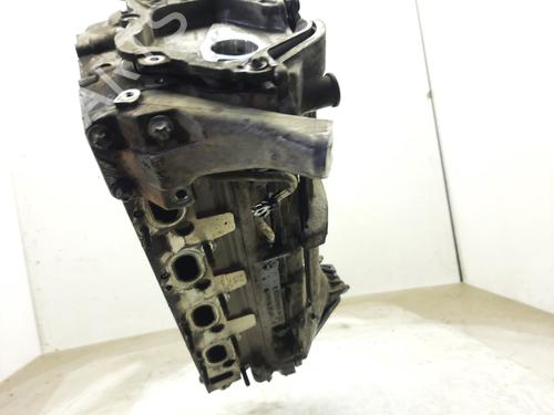 Used Cylinder head Cylinder head MERCEDES-BENZ B-CLASS Sports Tourer (W245) [2005-2011] 35963577 35963577