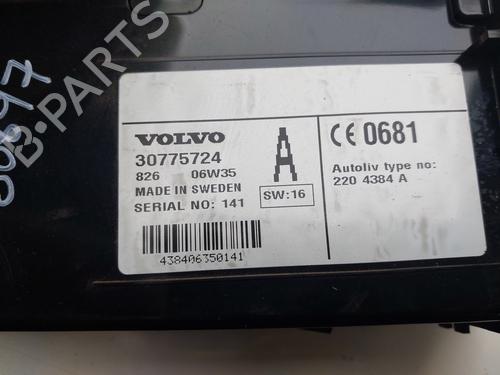 Switch VOLVO XC70 I Cross Country (295) D5 AWD | BP16273064I30 