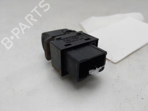 Right rear window switch HYUNDAI SANTA FÉ II (CM) 2.2 CRDi 4x4 | BP16749117I28 