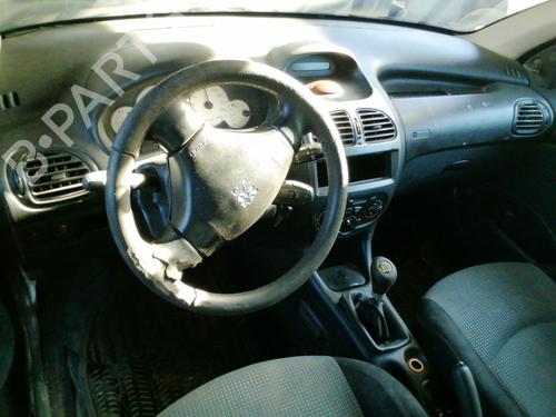 Injection rail PEUGEOT 206 Hatchback (2A/C)  | BP18486812M98 