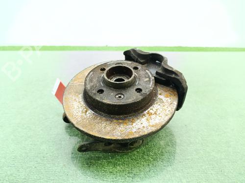 Høyre Styrespindel lagerhus RENAULT CLIO I (B/C57_, 5/357_) 1.2 (B/C/S577) (54 hp) 31579464