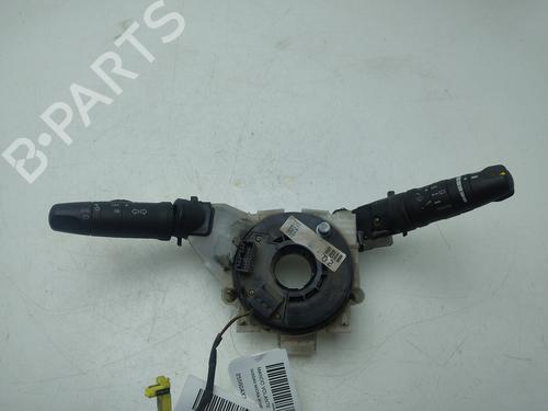 Used Steering wheel controls NISSAN MICRA III (K12) 1.5 dCi (65 hp) 27670934