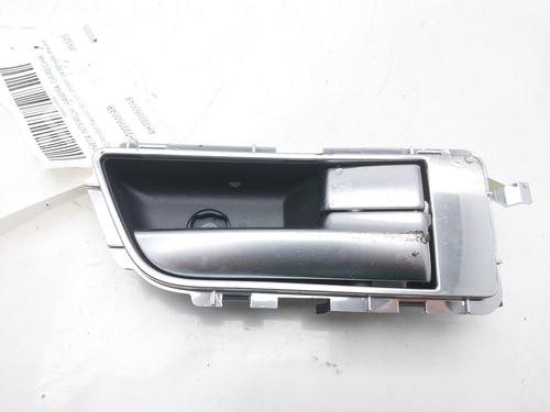 Used Rear right interior door handle LAND ROVER RANGE ROVER SPORT I (L320) 3.6 D 4x4 (272 hp) 13044874