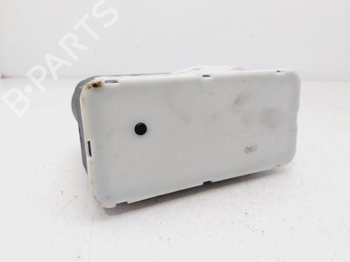 Used Comfort control module MERCEDES-BENZ 190 (W201) E 2.3 (201.028) (136 hp) 30182529