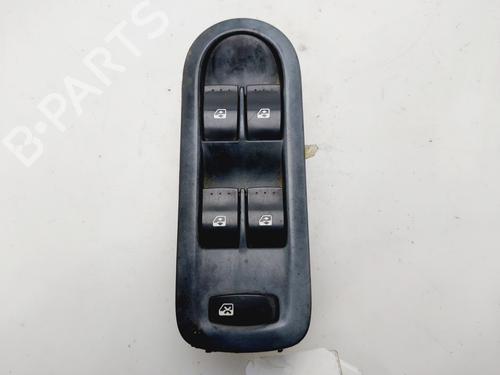 Used Left front window switch RENAULT MEGANE II Saloon (LM0/1_) [2003-2026]  31307351