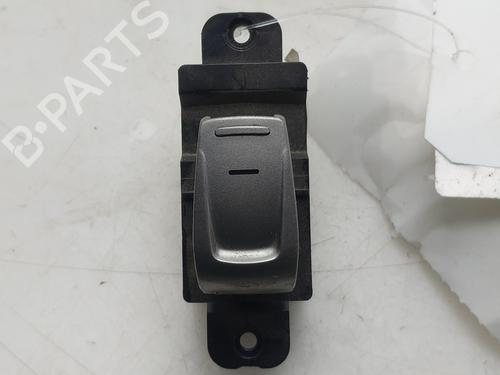 right-front-window-switch-ssangyong-tivoli-2015-34178518 main image
