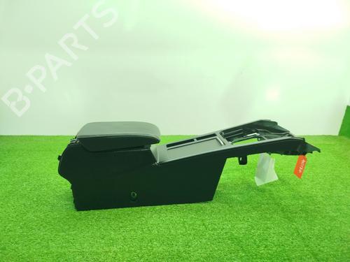 Used Armrest / Center console Armrest / Center console VW PASSAT B8 (3G2, CB2) [2014-2026] 32991612 32991612