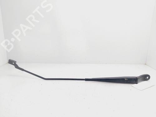 Used Front windshield wiper arm PEUGEOT 2008 I (CU_) [2013-2025]  25880337