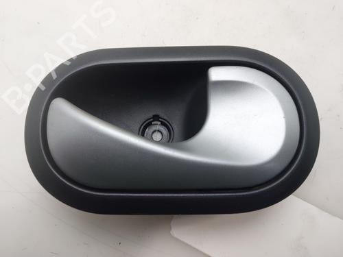 Maneta interior trasera derecha Maneta interior trasera derecha RENAULT CLIO III (BR0/1, CR0/1) 1.5 dCi (C/BR0G, C/BR1G) (68 hp) 34460201 34460201
