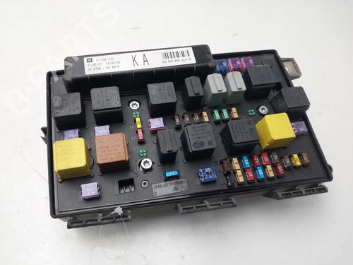 Used Fuse box Fuse box OPEL ASTRA H (A04) [2004-2014] 35900213 35900213