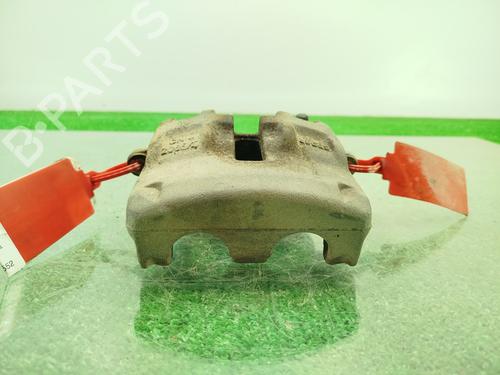 Używane Zacisk hamulca przedniego lewego LAND ROVER RANGE ROVER II (P38A) 2.5 D 4x4 (136 hp) 30053790