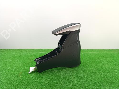 Used Armrest / Center console TOYOTA VERSO (_R2_) 2.0 D-4D (AUR20_, AUR20R) (126 hp) 28329403