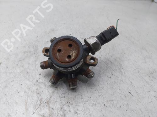 Used Injection rail RENAULT CLIO II (BB_, CB_) [1998-2016]  31584756