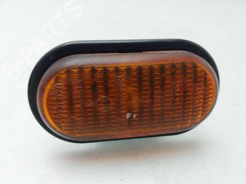 Used Right side indicator Right side indicator 39183928 39183928