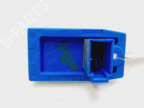Heater resistor FORD FOCUS I Saloon (DFW) 1.6 16V | BP30168246M108 