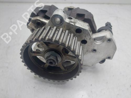 Used Injection pump Injection pump RENAULT MEGANE II Coupé-Cabriolet (EM0/1_) [2003-2010] 36389748 36389748