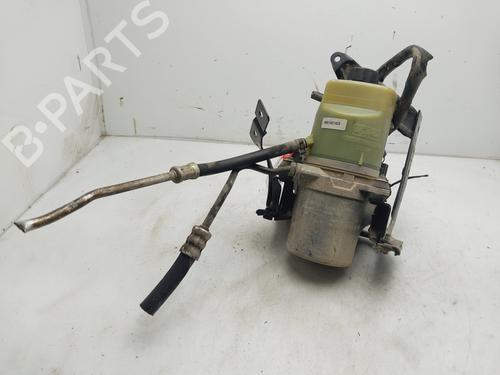 Used Steering pump FORD FOCUS II (DA_, HCP, DP) [2004-2013]  23074504