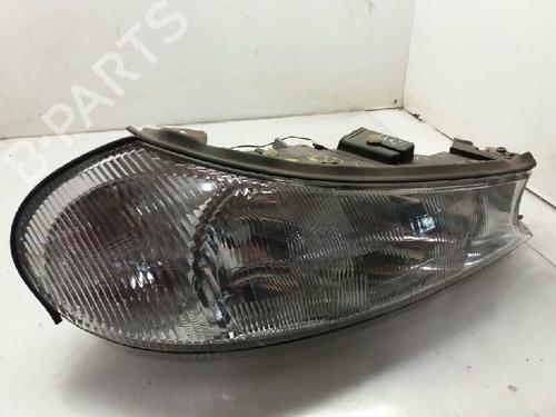 Used Right headlight FORD MONDEO II Saloon (BFP) 1.8 TD (90 hp) 2891085
