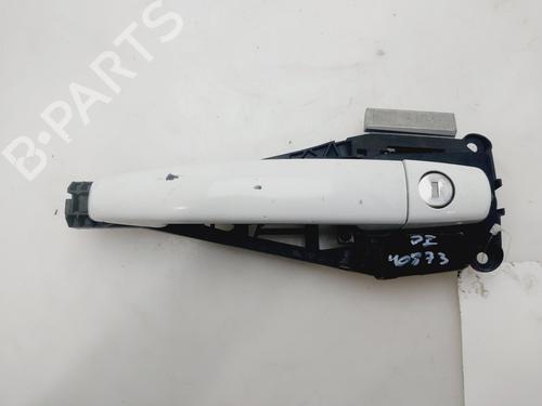 Used Front left exterior door handle OPEL CORSA E (X15) 1.3 CDTI (08, 68) (95 hp) 32177155