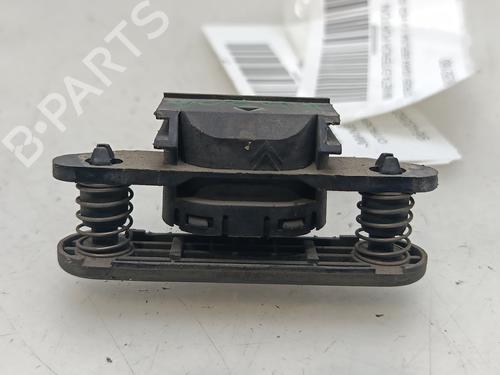 Used Tailgate handle CITROËN XSARA Coupe (N0) 1.4 HDi (68 hp) 32172420