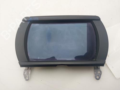 Used Display monitor Display monitor 39064467 39064467