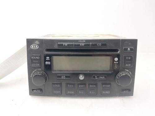 Used Radio Radio KIA SORENTO I (JC) 2.5 CRDi 4WD (140 hp) 32423283 32423283