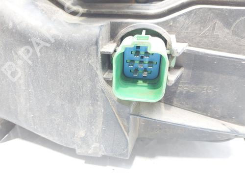Left headlight FORD MONDEO III (B5Y) 2.0 16V TDDi / TDCi | BP12598416C28 