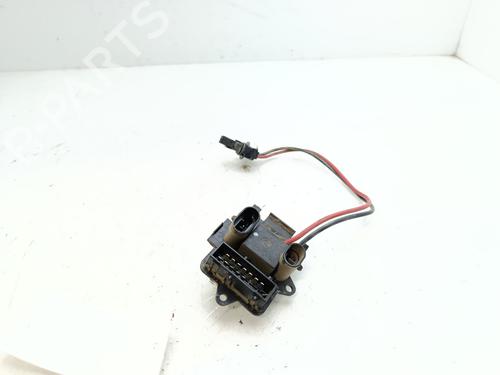 Varmeblæsermodstand RENAULT CLIO II (BB_, CB_) 1.2 (BB0A, BB0F, BB10, BB1K, BB28, BB2D, BB2H, CB0A,... (58 hp) 28727938