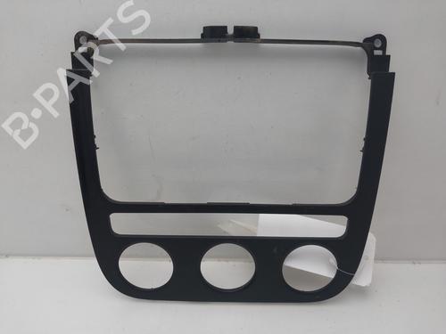 Console centrale Console centrale VW GOLF V (1K1) [2003-2010] 35963582 35963582