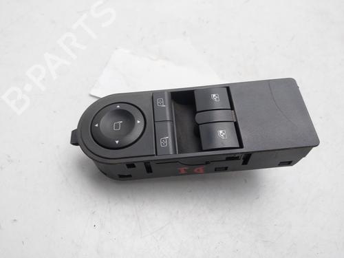 Used Left front window switch OPEL ASTRA H (A04) [2004-2014]  27334391