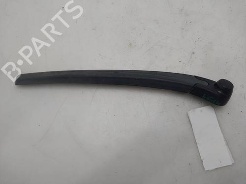 Used Rear windshield wiper arm Rear windshield wiper arm 39464231 39464231