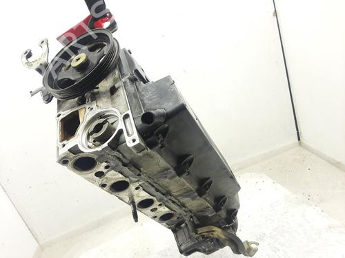 Used Cylinder head FORD MONDEO III Saloon (B4Y) [2000-2007]  32686056