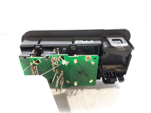 Headlight switch CHRYSLER VOYAGER IV (RG, RS) 2.5 CRD | BP8186917I24 