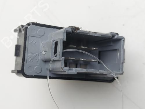 Right front window switch PEUGEOT PARTNER Tepee 1.6 BlueHDi 100 | BP35944654I26 - Image 3