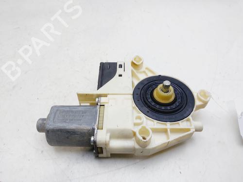 Used Right rear window motor RENAULT LAGUNA III Grandtour (KT0/1) 2.0 dCi (KT07, KT0J, KT14, KT1A, KT1S) (131 hp) 22788132