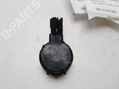 Electronic sensor PEUGEOT 3008 II SUV (MC_, MR_, MJ_, M4_)  | BP26927258M84 