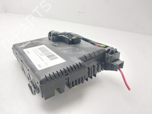 Fuse box VOLVO XC90 I (275) D5 AWD | BP31877370E1